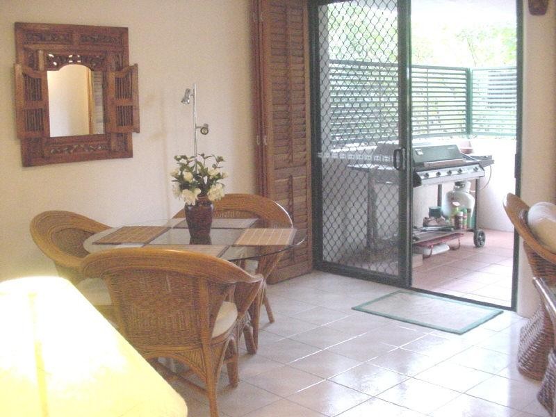 2/102 Indooroopilly Road, Taringa QLD 4068