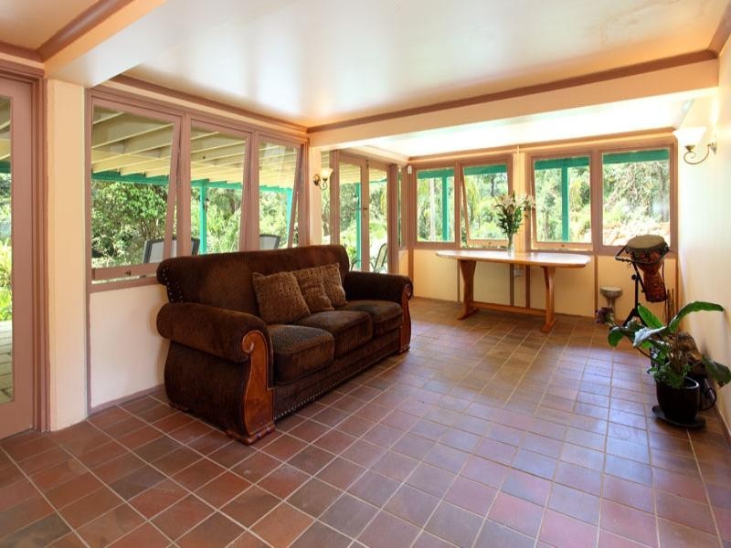 Brookfield QLD 4069