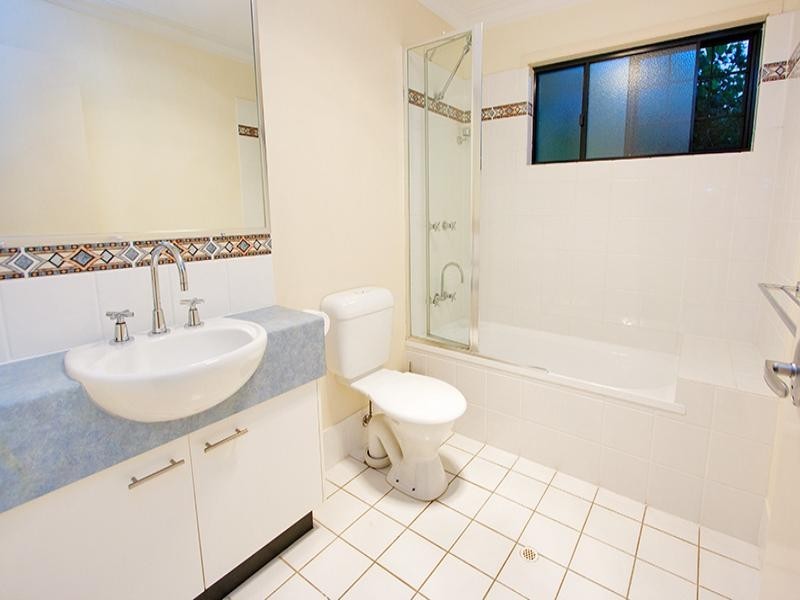 1/21 Rankin Street, Indooroopilly QLD 4068