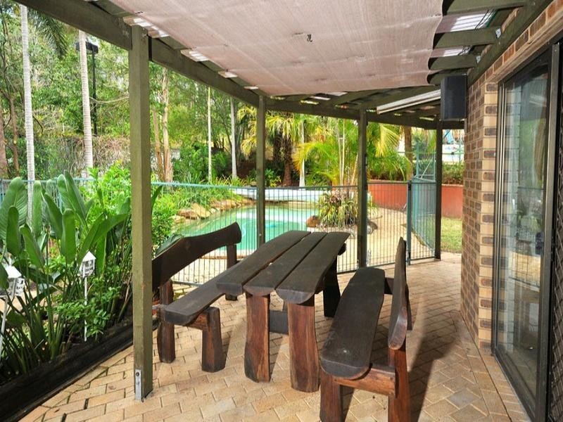 9 Brinkworth Street, Indooroopilly QLD 4068