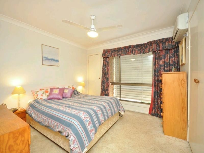 9 Brinkworth Street, Indooroopilly QLD 4068