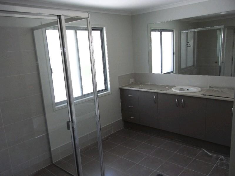 24 Equinox Street, Taringa QLD 4068