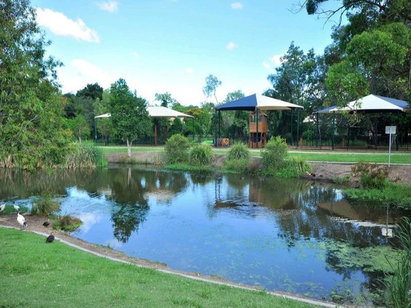 181 Glen Retreat Road, Mitchelton QLD 4053