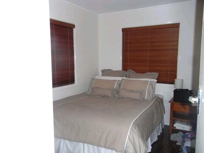 74 Thorpe Street, Indooroopilly QLD 4068