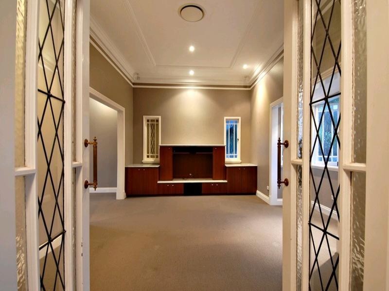 103 Stanley Terrace, Taringa QLD 4068