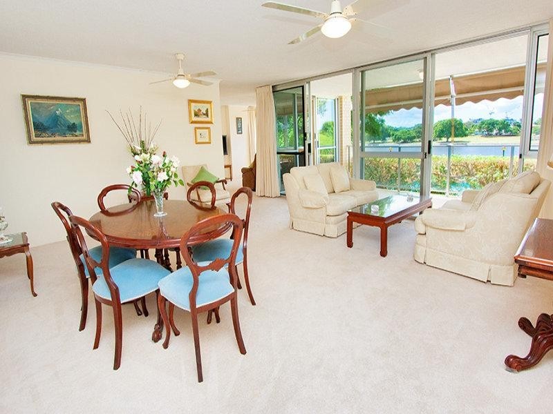 1/82 Sandford Street, St Lucia QLD 4067