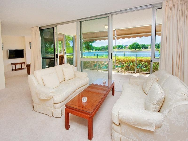 1/82 Sandford Street, St Lucia QLD 4067