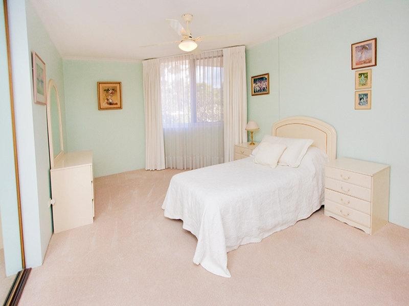 1/82 Sandford Street, St Lucia QLD 4067