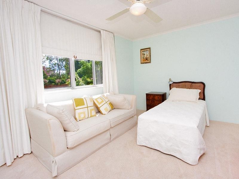 1/82 Sandford Street, St Lucia QLD 4067