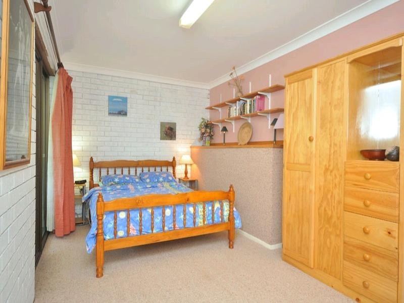 9 Brinkworth Street, Indooroopilly QLD 4068