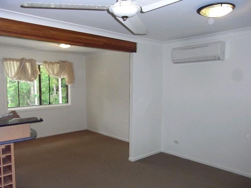 9 Brinkworth Street, Indooroopilly QLD 4068