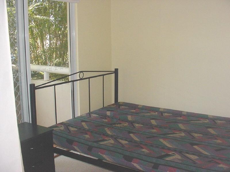 4/1 Sheehan Street, Milton QLD 4064