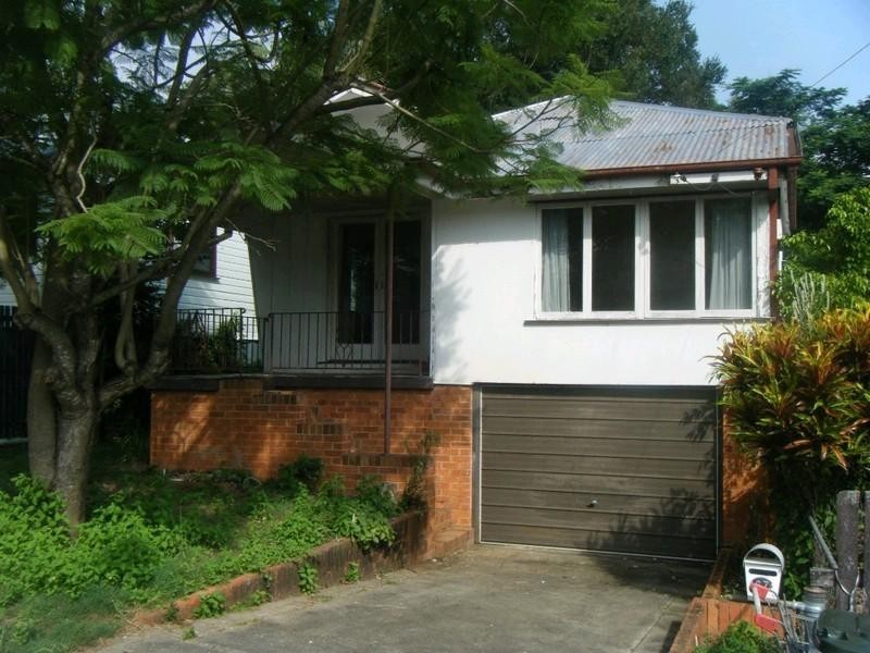 27 Vera Street, Toowong QLD 4066