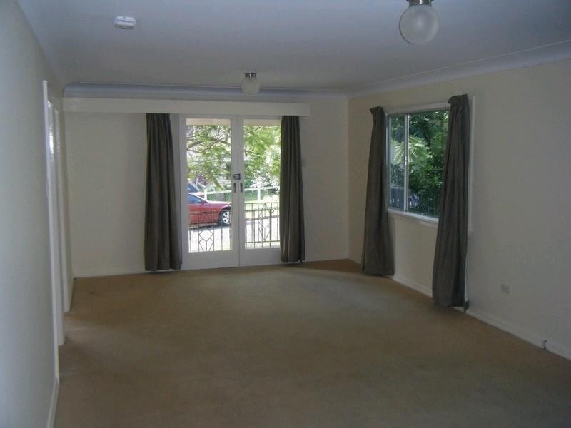 27 Vera Street, Toowong QLD 4066