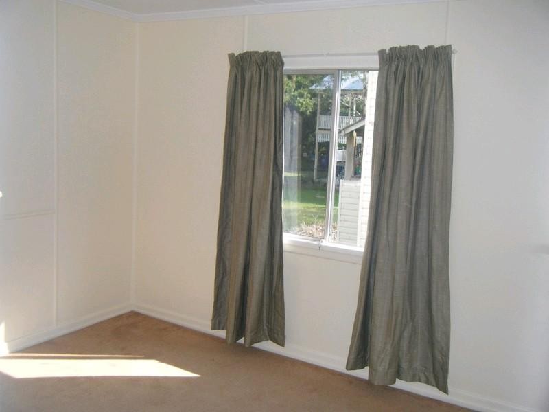 27 Vera Street, Toowong QLD 4066