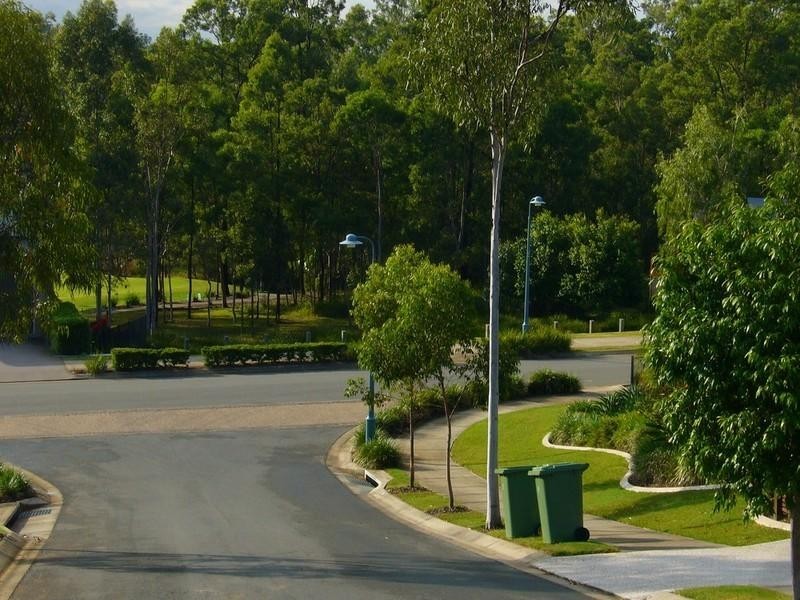 4 Cedarwood Place, Brookwater QLD 4300