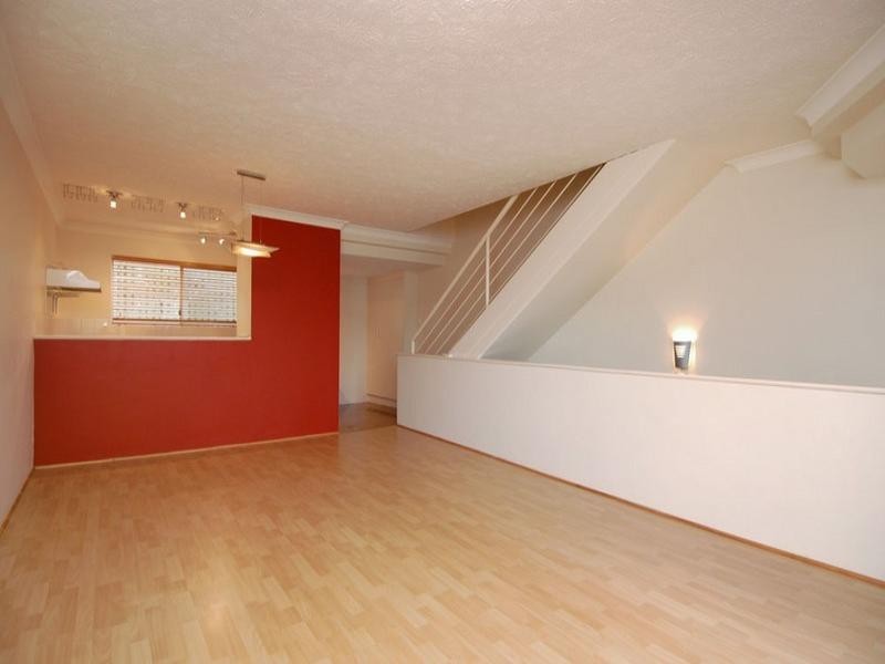 2/16 Ada Street, Taringa QLD 4068