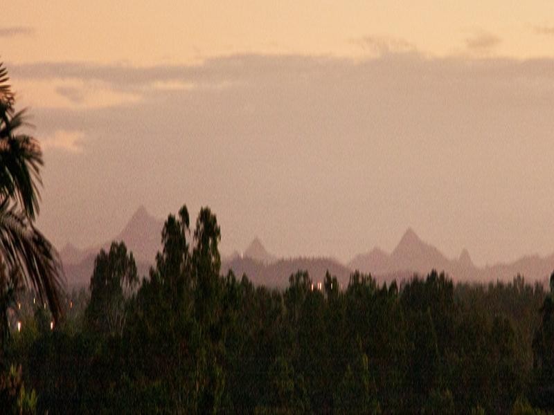 8 Emerald Court, Kenmore QLD 4069