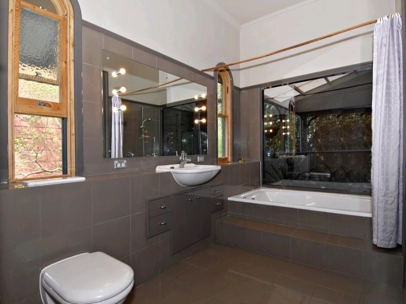 66 Elizabeth Street, Toowong QLD 4066