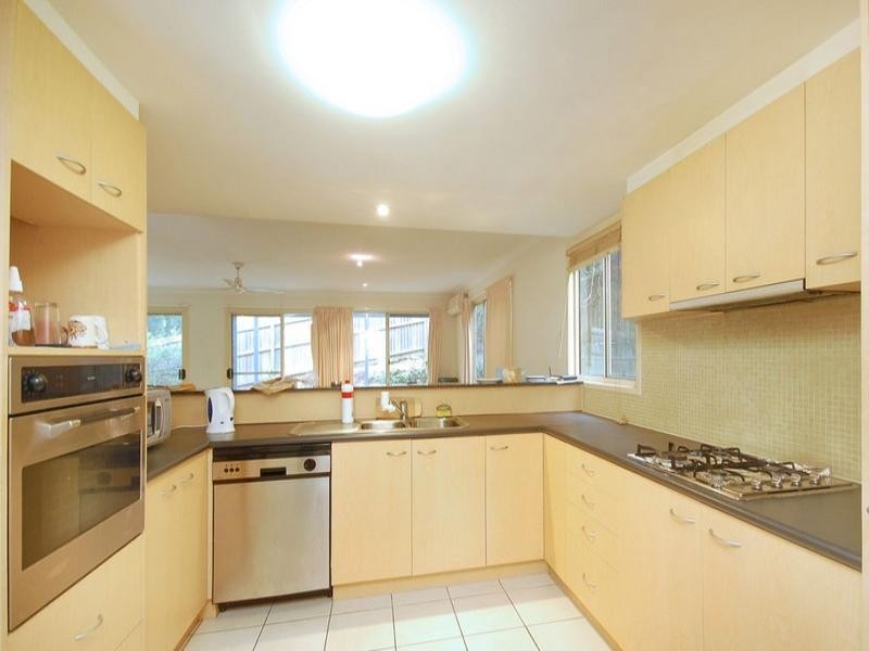 17/47 Newcomen Street, Indooroopilly QLD 4068