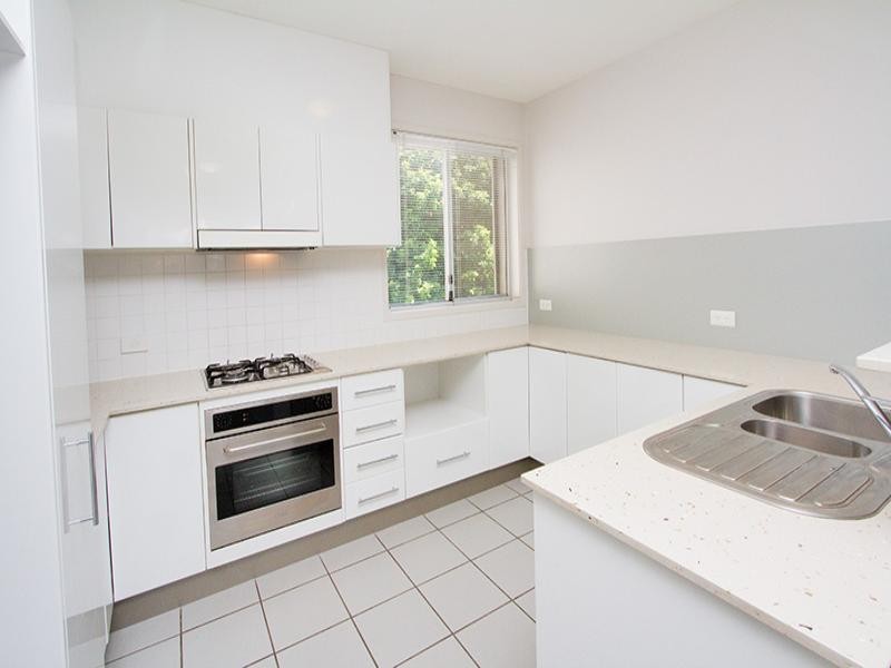 14/2 Campbell Street, Toowong QLD 4066