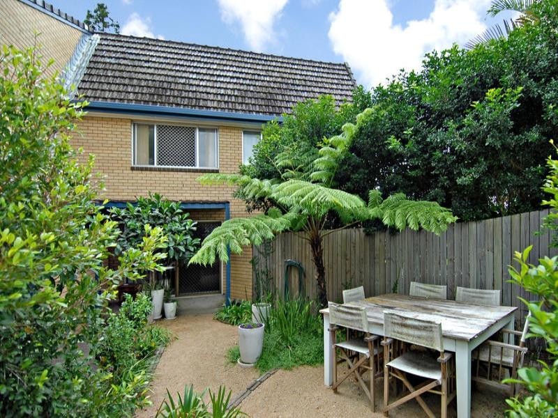 2/18 Moorak Street, Taringa QLD 4068