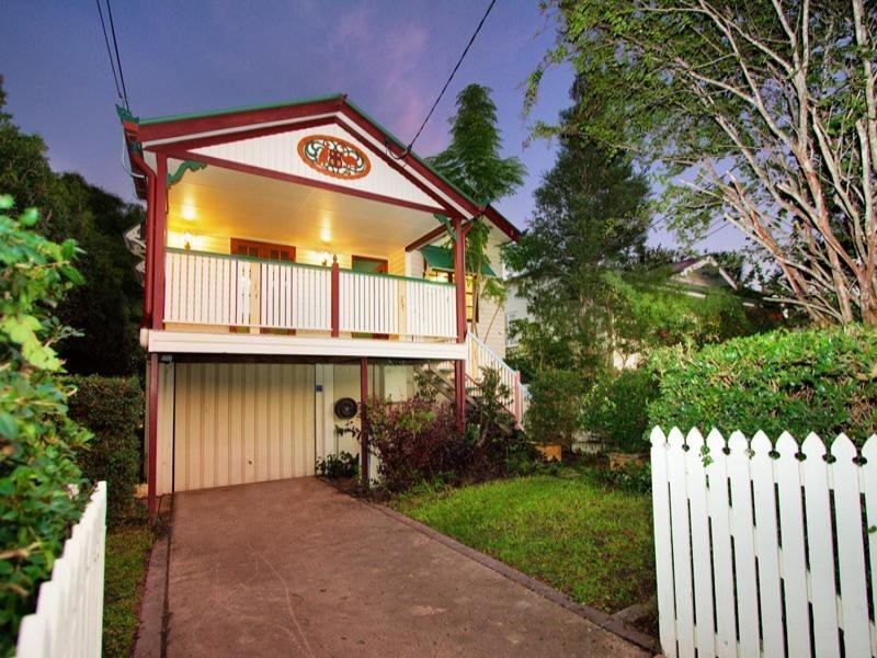 18 Vincent Street, Auchenflower QLD 4066