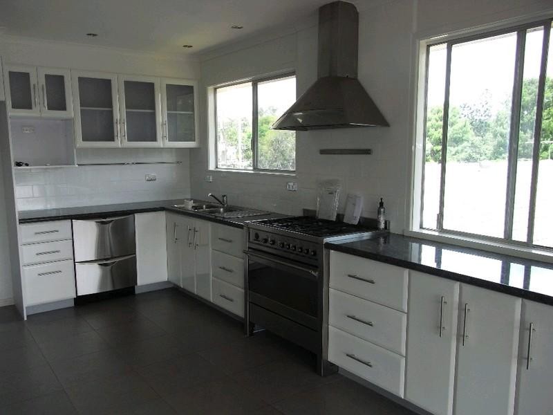 41 Wongabel Street, Kenmore QLD 4069