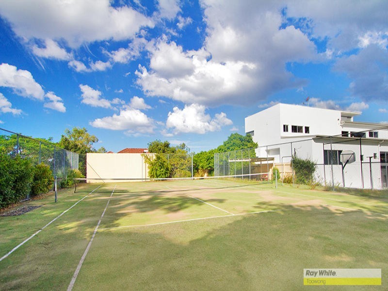 Indooroopilly QLD 4068