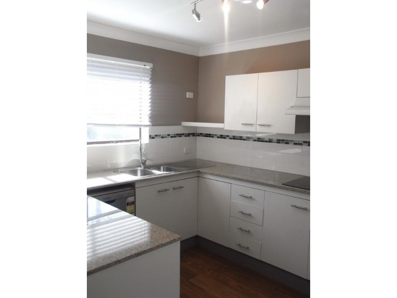 4/37 Alexander Avenue, Taringa QLD 4068