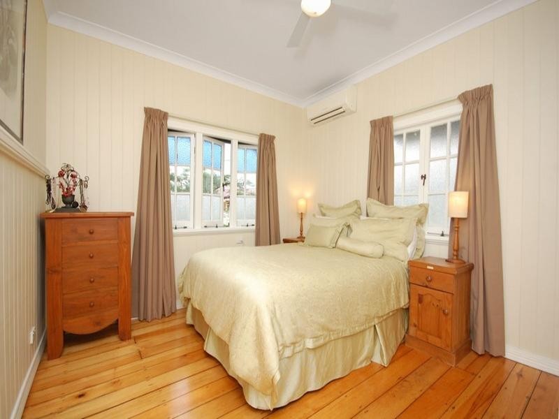 25 Torwood Street, Milton QLD 4064