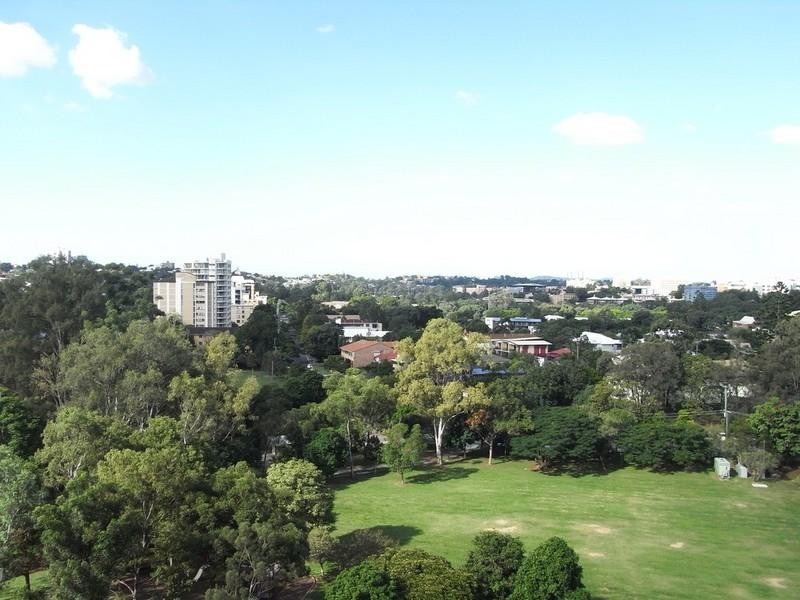 27/12 Bryce Street, St Lucia QLD 4067