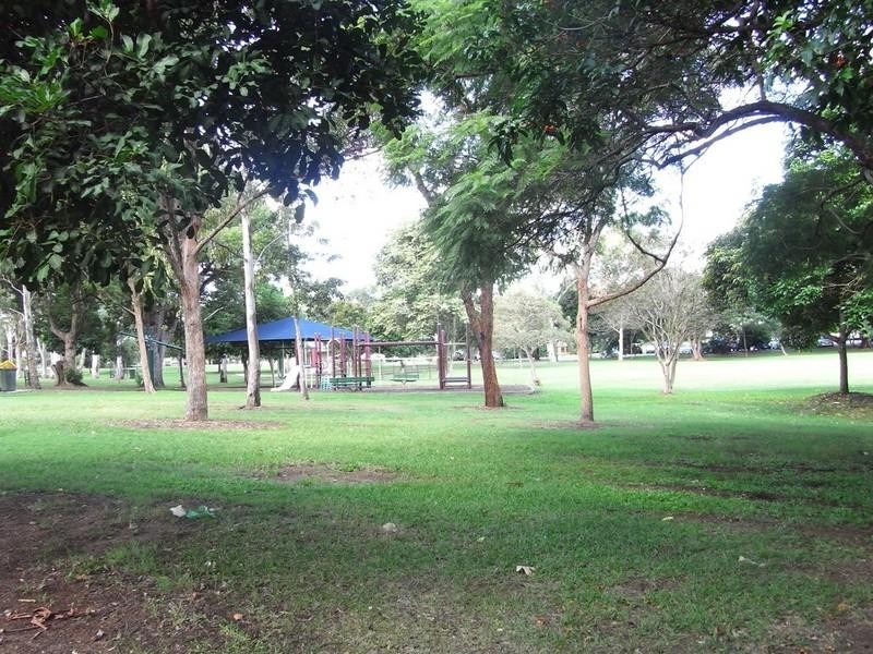 27/12 Bryce Street, St Lucia QLD 4067