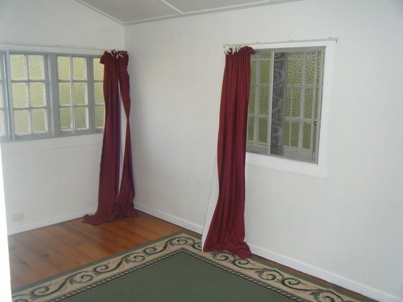 27 Huxham Terrace, Auchenflower QLD 4066