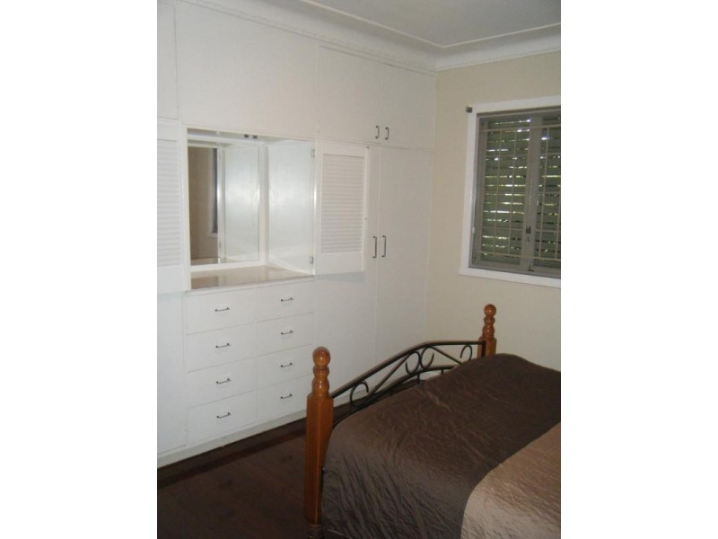 46 Clarence Road, Indooroopilly QLD 4068