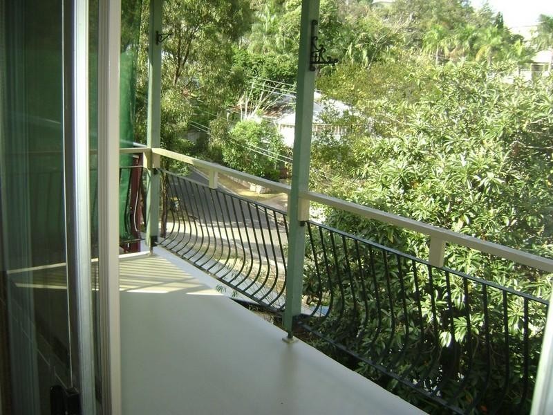 2/44 Sleath Street, Auchenflower QLD 4066