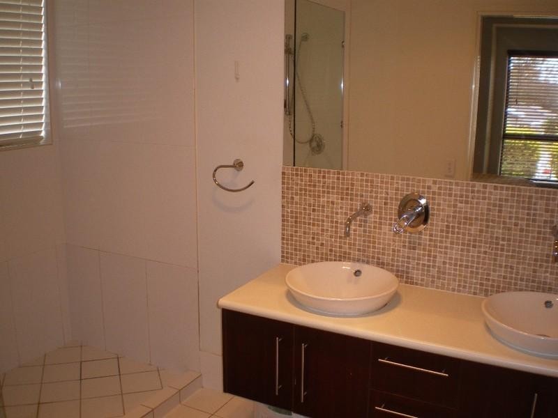 29 Zoe Place, Moggill QLD 4070