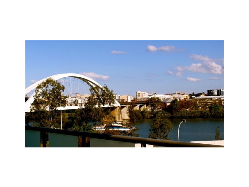 1203/92 Quay Street, Milton QLD 4064