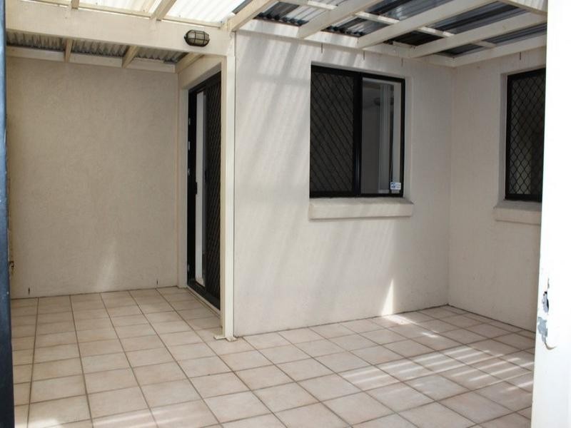 4/75 Clarence Road, Indooroopilly QLD 4068