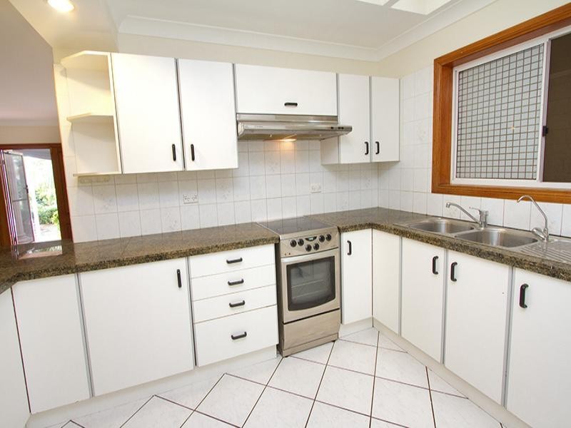 17 Marmion Parade, Taringa QLD 4068