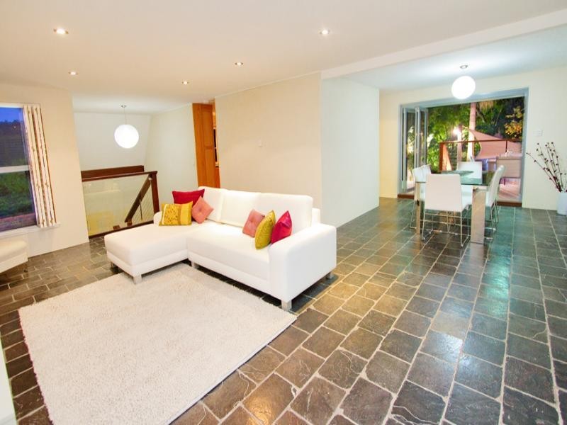 99 Elizabeth Street, Toowong QLD 4066