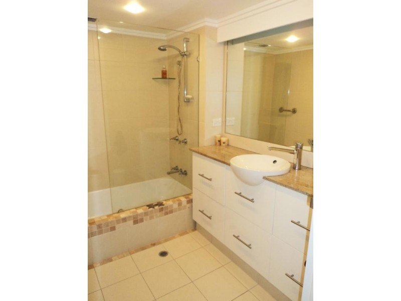 10/72 Sandford Street, St Lucia QLD 4067