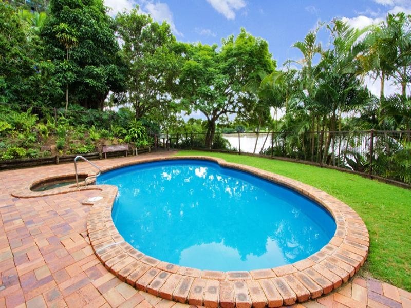 10/72 Sandford Street, St Lucia QLD 4067