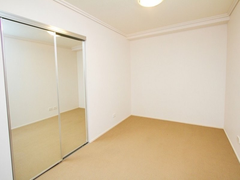 1025/18 Manning Street, Milton QLD 4064