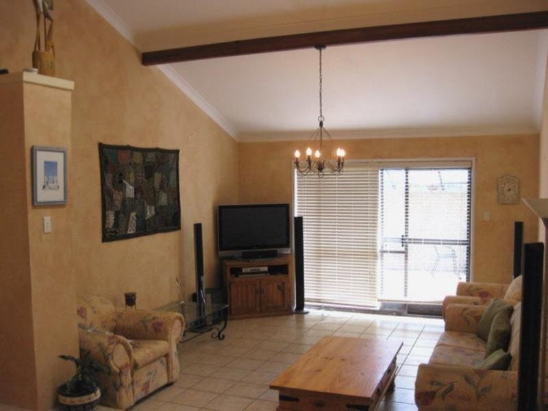 88 Dobell Street, Indooroopilly QLD 4068