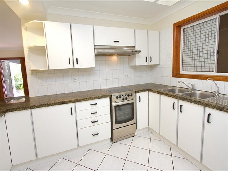 17 Marmion Parade, Taringa QLD 4068