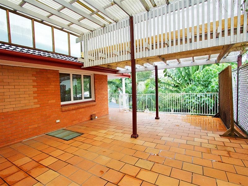 17 Marmion Parade, Taringa QLD 4068