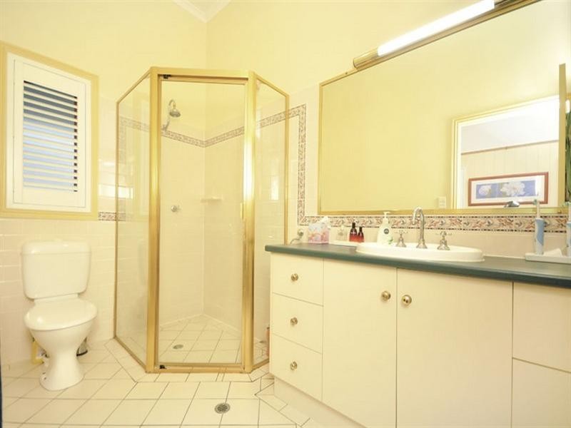 40 Elizabeth Street, Toowong QLD 4066