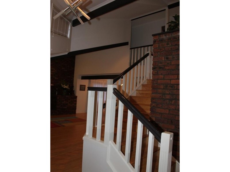 76 Carinya Street, Indooroopilly QLD 4068