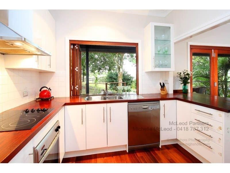 23 Upper Brookfield Road, Brookfield QLD 4069